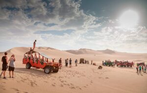 Aventura Costera y Desierto Extremo: Islas Ballestas + Huacachina + Buggies + Sandboarding